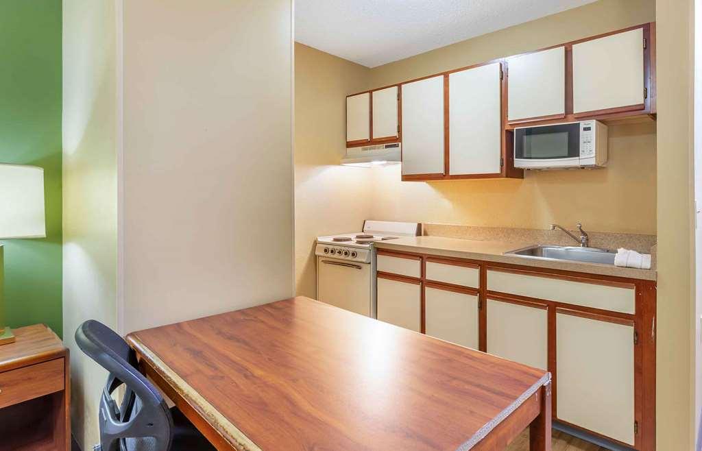 Extended Stay America Select Suites - Richmond - Innsbrook Room photo